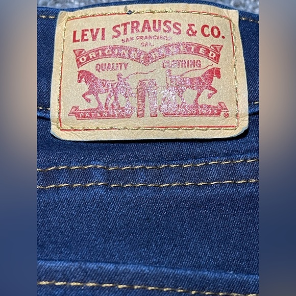 LEVI'S 524 Skinny Dark Wash Stretchy‎ Jeans Sz 7/28 EUC B-45 - Picture 8 of 10